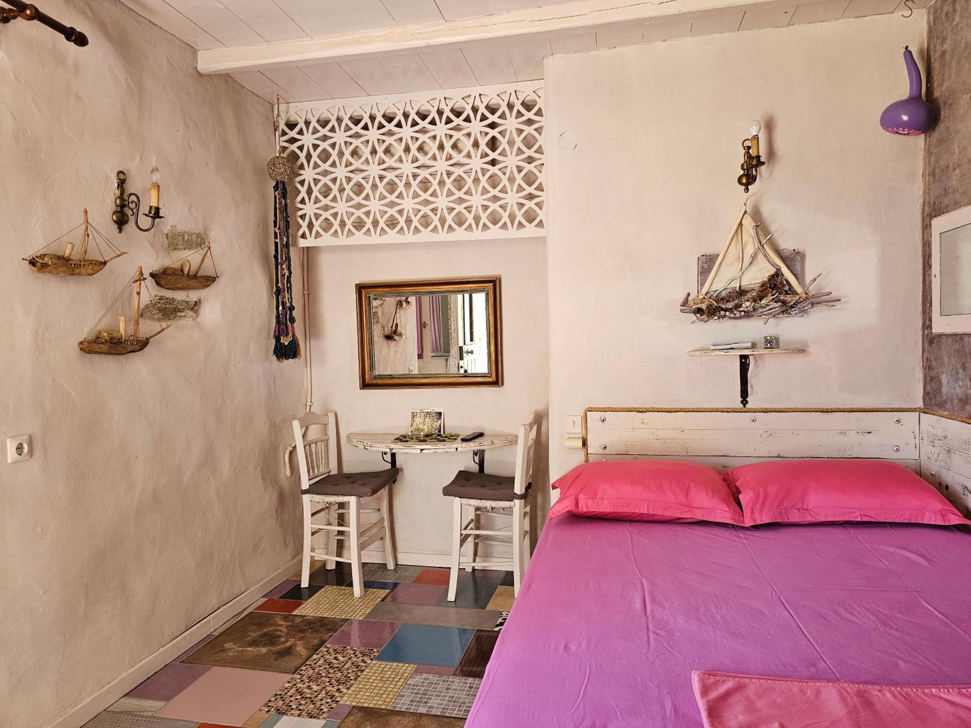 Anthippi (Adults Only) Aparthotel Parikia  Luaran gambar